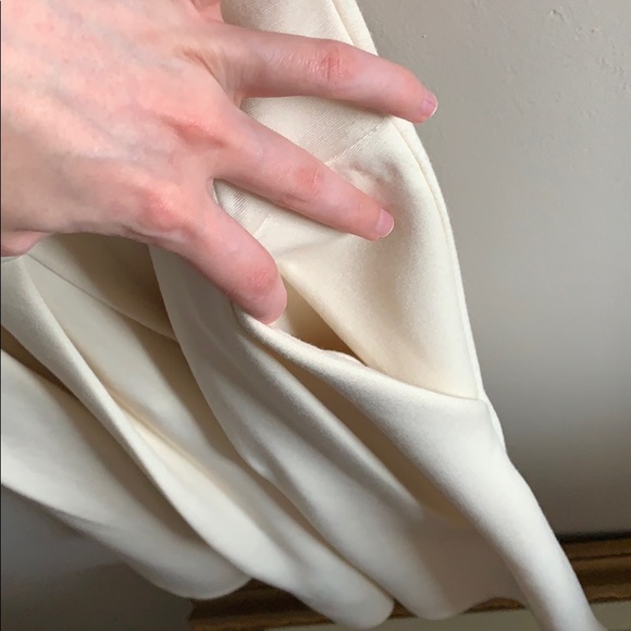 Aritzia NWOT Cream Dress - Picture 4 of 4